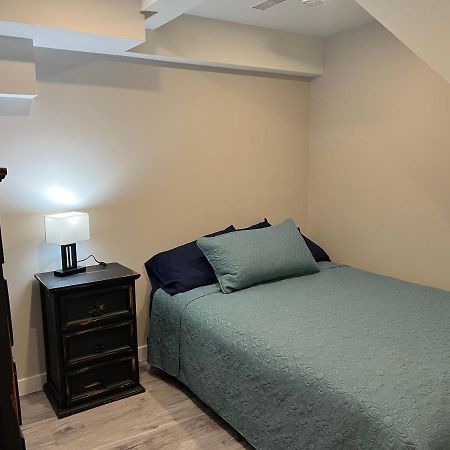 The Croft House - 2 Bedroom 1 Bathroom Suite Μπέρλινγκτον Εξωτερικό φωτογραφία